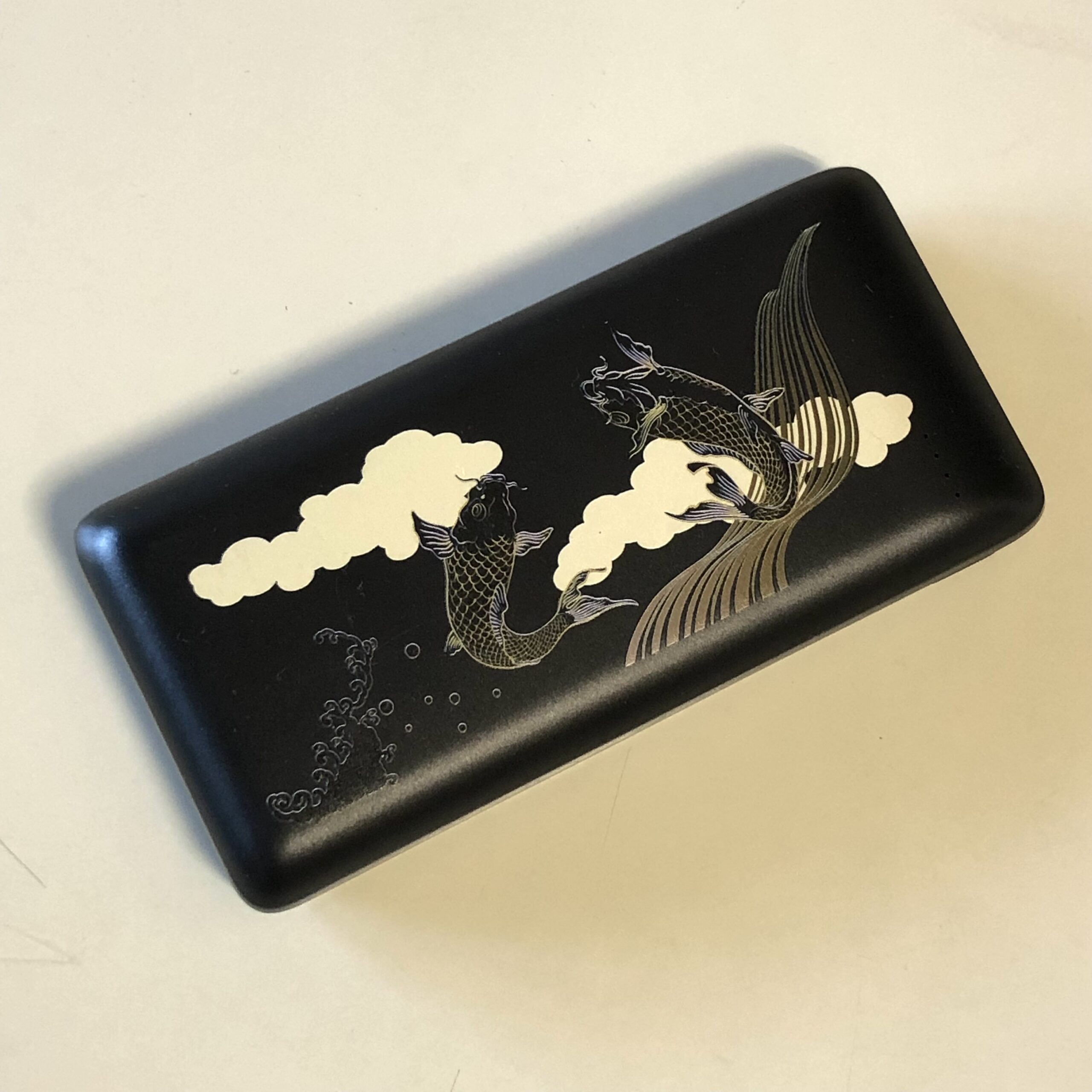 モバイルバッテリーへのUV印刷